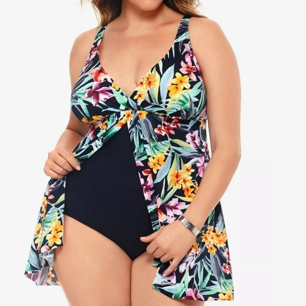SWIM Solutions Flyaway One Piece Swimdress - Picture 2 of 6